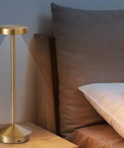 Đèn bàn cảm ứng màu vàng bằng nhôm nguyên khối WL990 cao cấp làm quà tặng tân gia, về nhà mới...