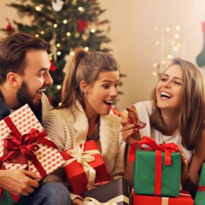 15+ Món Quà Giáng Sinh Cho Bạn Bè Gắn Kết Tình Bạn Thêm Bền Chặt