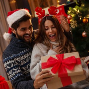 “Gây Sốt” Với 10 Món Quà Tặng Noel Cho Người Yêu Khiến Trái Tim Tan Chảy