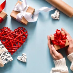 Cách Chọn Quà Giáng Sinh Cho Nữ Khi Bạn Chưa Biết Sở Thích Của Nàng