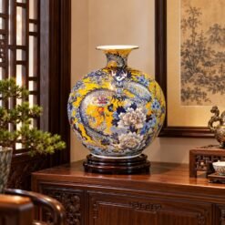 Bình Hút Tài Lộc Vẽ Rồng Vờn Mây 40cm – Sắc Vàng Sang Trọng, Điểm Nhấn Phong Thủy Cho Phòng Khách Và Không Gian Làm Việc