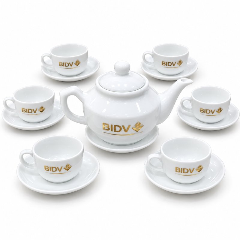 Wiix Gift 42 Bộ Ấm Chén In Logo Vàng 24K Tặng Khách Hàng – Vẻ Đẹp Sứ Bát Tràng Sang Trọng, Tôn Vinh Văn Hóa Tiếp Khách Và Gìn Giữ Niềm Tin Hợp Tác