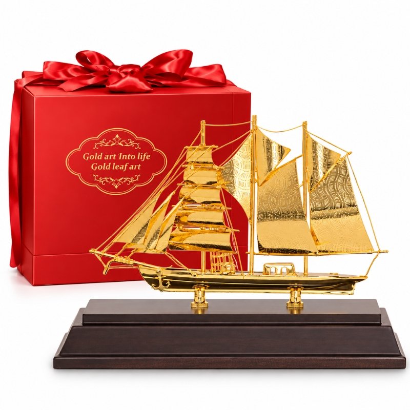 Mô Hình Thuyền Mạ Vàng 24K – Tôn Điểm Không Gian Làm Việc, Biểu Tượng Chủ Động Và Hành Trình Tiến Bước