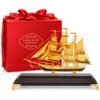 Mô Hình Thuyền Thuận Buồm Xuôi Gió Dát Vàng 24K – Điểm Nhấn Phòng Giám Đốc, Biểu Tượng Hành Trình Thuận Lợi Và Phát Triển